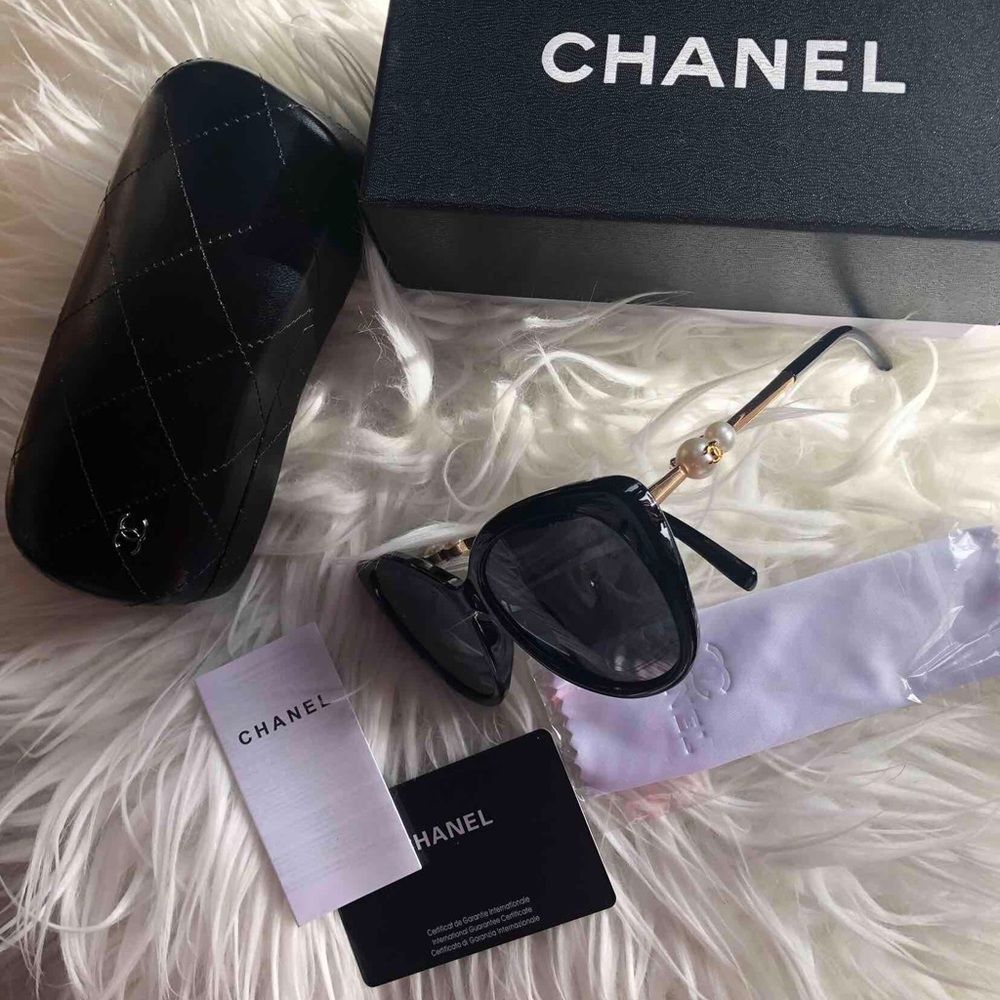 Cute women’s sunglasses